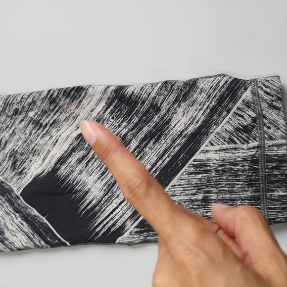 Lululemon 4 Jet Crop Heat Wave Track Pant - Picture 9 of 10